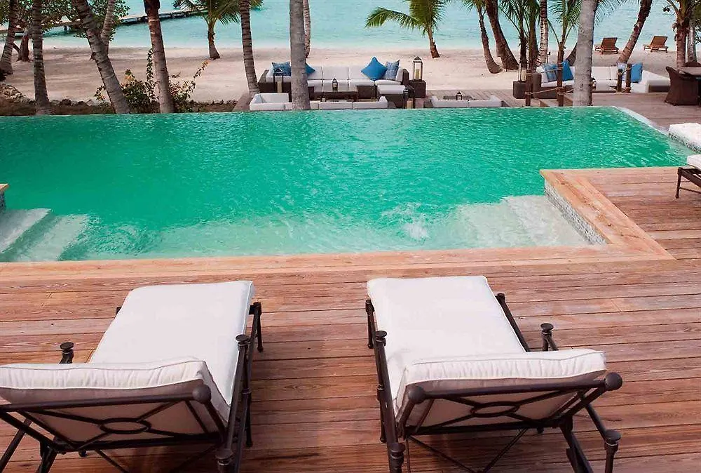 Tiamo Resort Kemps Bay