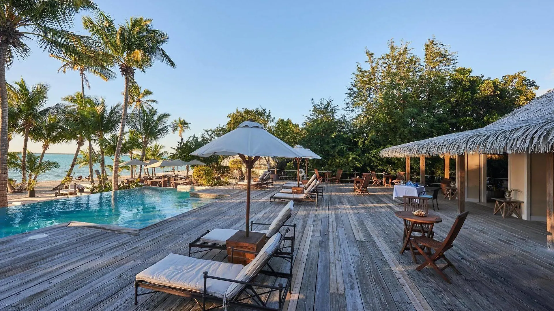 Tiamo Resort Kemps Bay